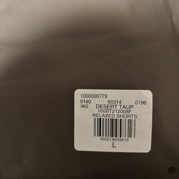 Fear of God Essentials Desert Taupe Shorts Sweatshorts L Large NEW NWT - Picture 5 of 5